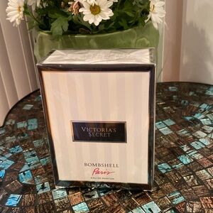 NEW Victoria’s Secret Bombshell Paris Eau de Parfum